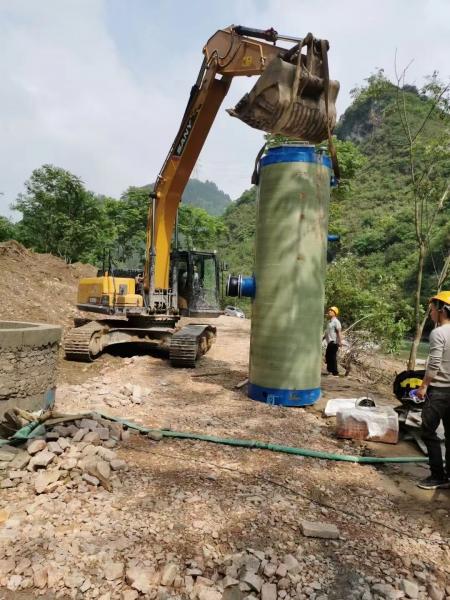 铜仁地区雅安芦山一体化提升泵施工现场